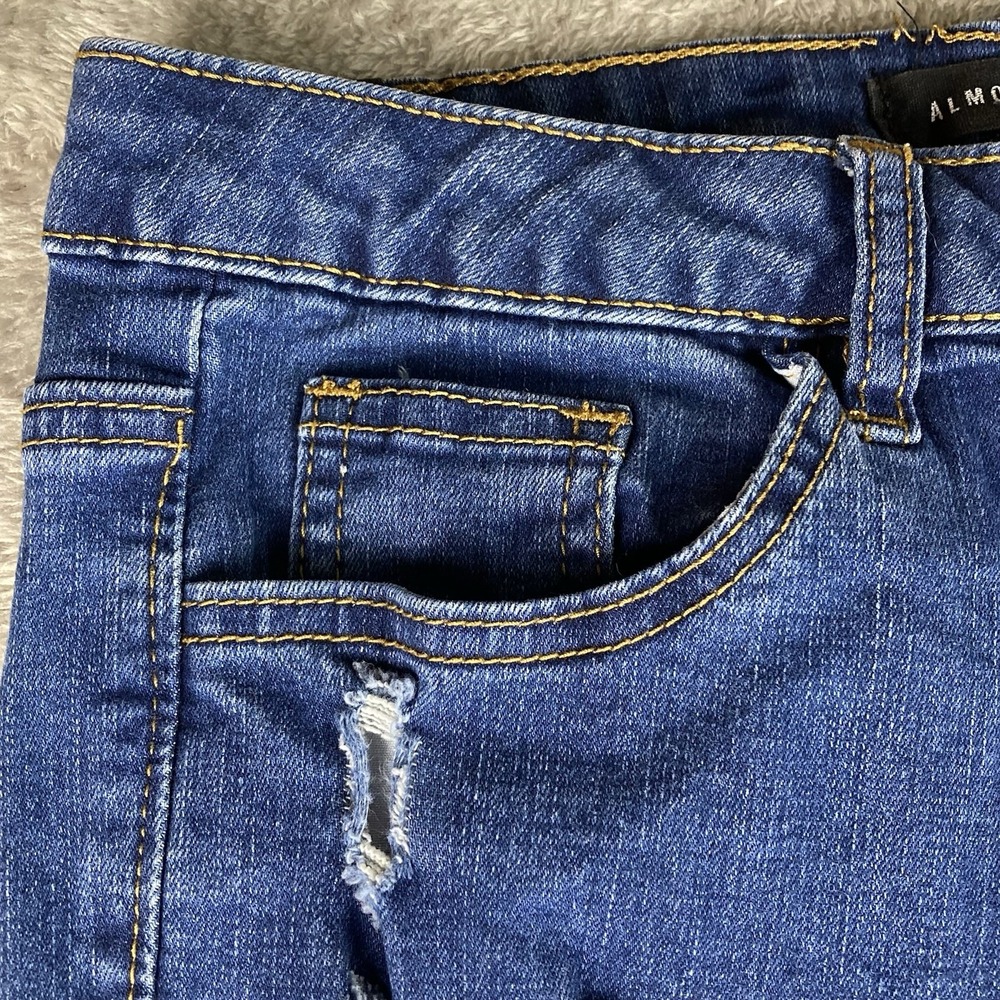 Almost Famous Jeans Size 7 26x30 Blue Denim Bell Bottom Flare Distressed Stretch - Picture 3 of 16
